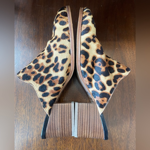 Johnston & Murphy Trista Mule Leopard Print Calf Hair - Picture 6 of 8